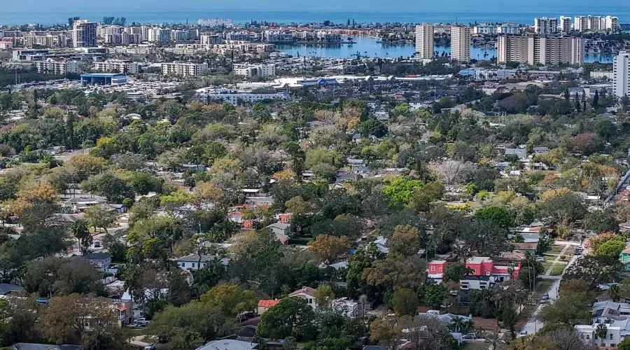 6251 10th Avenue S, Gulfport, Florida, 33707, United States, 4 Bedrooms Bedrooms, 14 Rooms Rooms,2 BathroomsBathrooms,Residential,For Sale,10th Avenue ,2024357