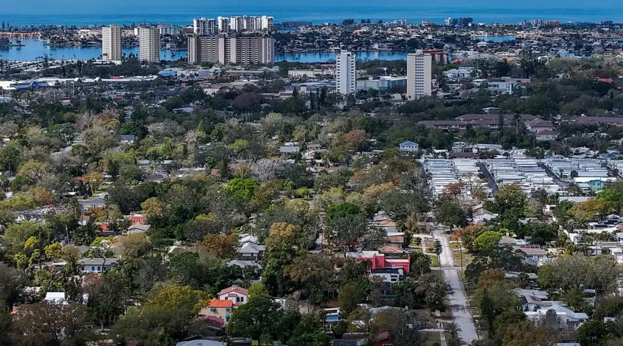 6251 10th Avenue S, Gulfport, Florida, 33707, United States, 4 Bedrooms Bedrooms, 14 Rooms Rooms,2 BathroomsBathrooms,Residential,For Sale,10th Avenue ,2024357