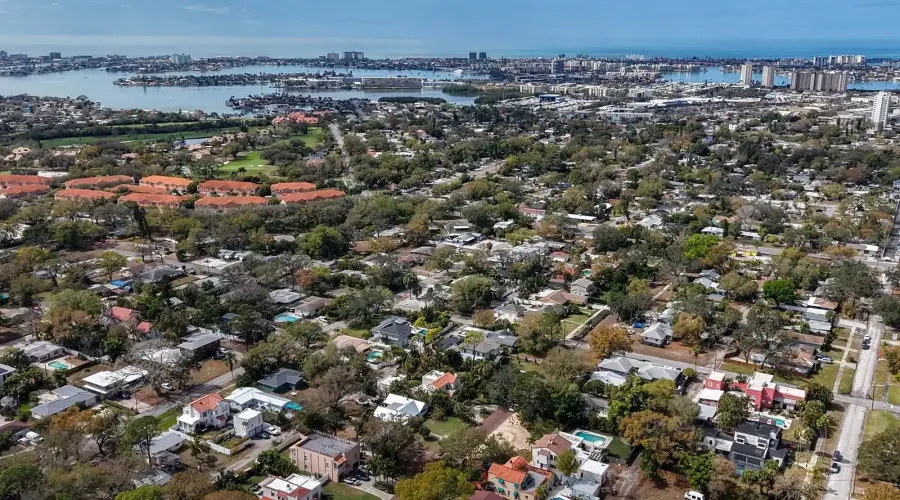 6251 10th Avenue S, Gulfport, Florida, 33707, United States, 4 Bedrooms Bedrooms, 14 Rooms Rooms,2 BathroomsBathrooms,Residential,For Sale,10th Avenue ,2024357