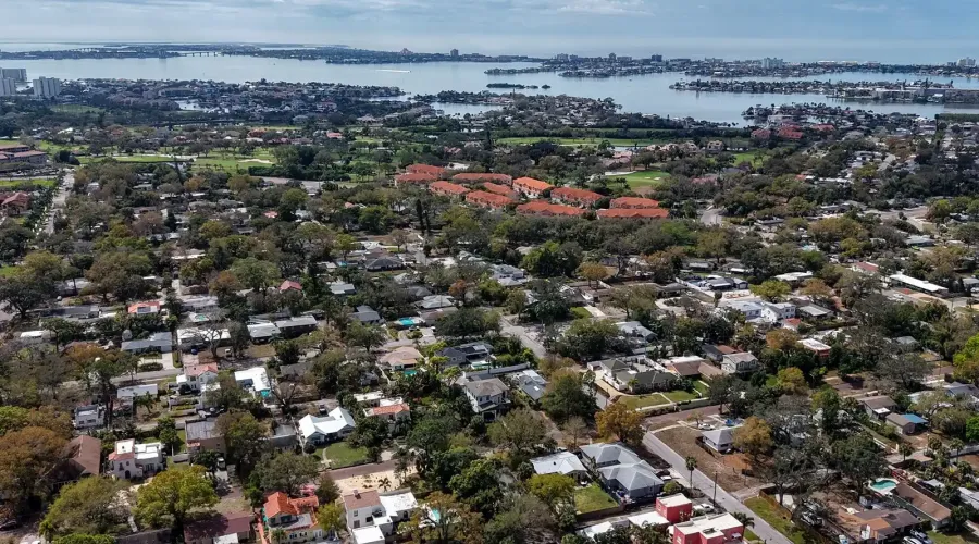 6251 10th Avenue S, Gulfport, Florida, 33707, United States, 4 Bedrooms Bedrooms, 14 Rooms Rooms,2 BathroomsBathrooms,Residential,For Sale,10th Avenue ,2024357