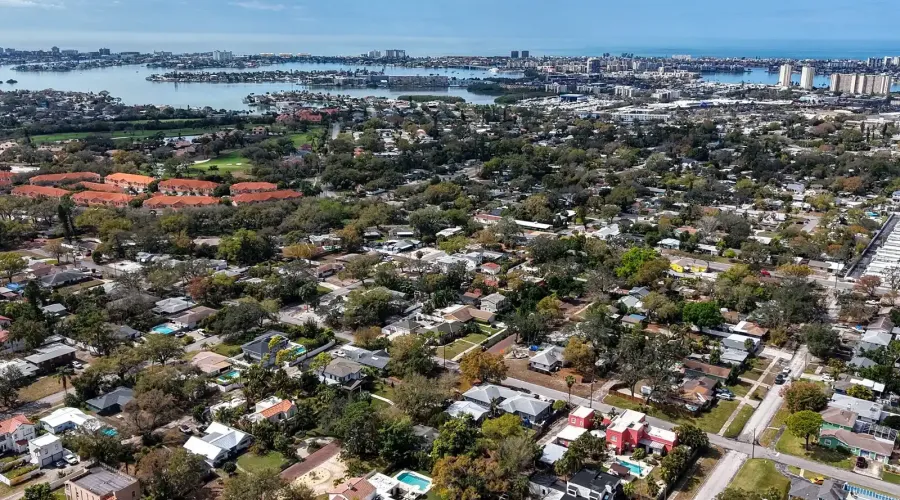 6251 10th Avenue S, Gulfport, Florida, 33707, United States, 4 Bedrooms Bedrooms, 14 Rooms Rooms,2 BathroomsBathrooms,Residential,For Sale,10th Avenue ,2024357