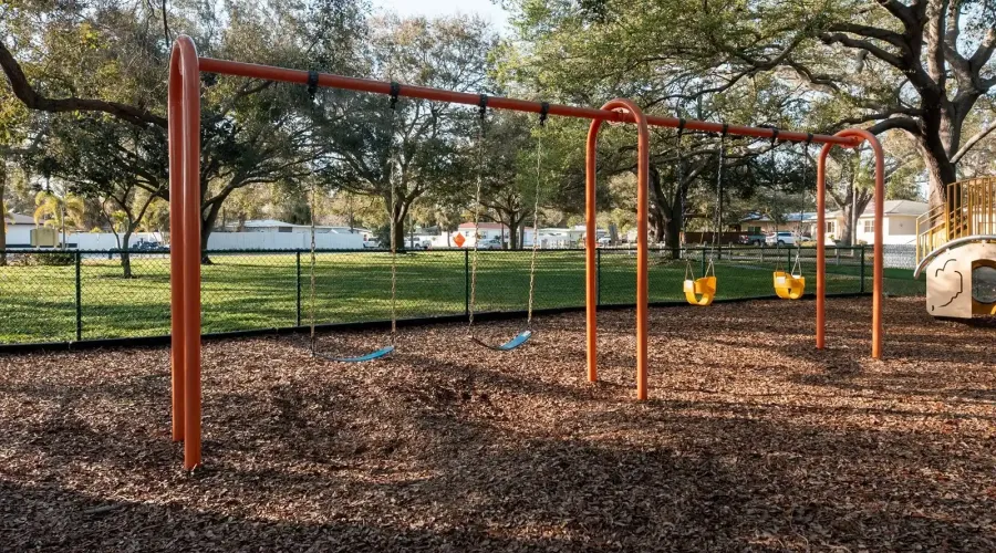 6251 10th Avenue S, Gulfport, Florida, 33707, United States, 4 Bedrooms Bedrooms, 14 Rooms Rooms,2 BathroomsBathrooms,Residential,For Sale,10th Avenue ,2024357