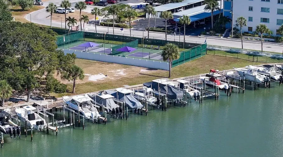 6251 10th Avenue S, Gulfport, Florida, 33707, United States, 4 Bedrooms Bedrooms, 14 Rooms Rooms,2 BathroomsBathrooms,Residential,For Sale,10th Avenue ,2024357