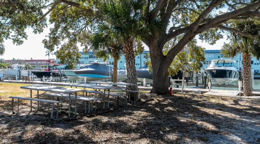 6251 10th Avenue S, Gulfport, Florida, 33707, United States, 4 Bedrooms Bedrooms, 14 Rooms Rooms,2 BathroomsBathrooms,Residential,For Sale,10th Avenue ,2024357