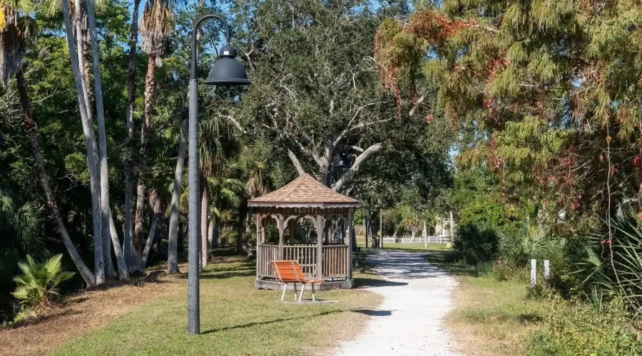 6251 10th Avenue S, Gulfport, Florida, 33707, United States, 4 Bedrooms Bedrooms, 14 Rooms Rooms,2 BathroomsBathrooms,Residential,For Sale,10th Avenue ,2024357