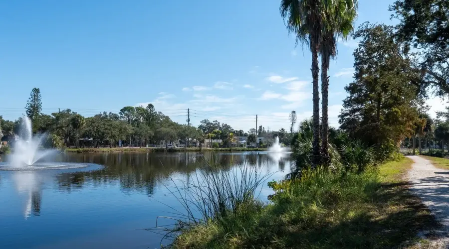 6251 10th Avenue S, Gulfport, Florida, 33707, United States, 4 Bedrooms Bedrooms, 14 Rooms Rooms,2 BathroomsBathrooms,Residential,For Sale,10th Avenue ,2024357