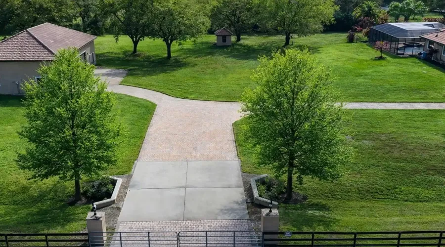 17001 Deer Prairie Drive, Sarasota, Florida, 34240, United States, 5 Bedrooms Bedrooms, 8 Rooms Rooms,4 BathroomsBathrooms,Residential,For Sale,Deer Prairie,2025659