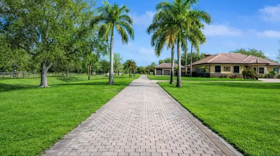 17001 Deer Prairie Drive, Sarasota, Florida, 34240, United States, 5 Bedrooms Bedrooms, 8 Rooms Rooms,4 BathroomsBathrooms,Residential,For Sale,Deer Prairie,2025659