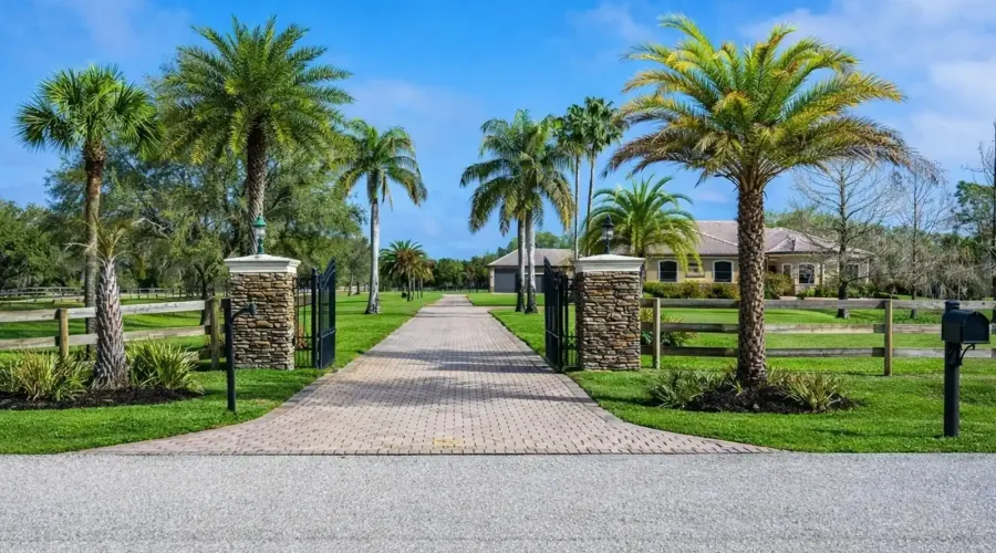 17001 Deer Prairie Drive, Sarasota, Florida, 34240, United States, 5 Bedrooms Bedrooms, 8 Rooms Rooms,4 BathroomsBathrooms,Residential,For Sale,Deer Prairie,2025659