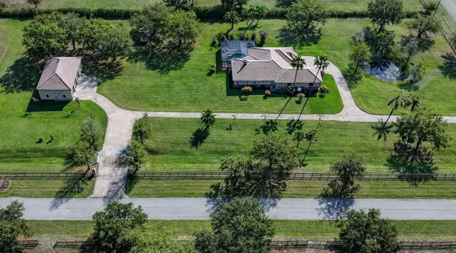 17001 Deer Prairie Drive, Sarasota, Florida, 34240, United States, 5 Bedrooms Bedrooms, 8 Rooms Rooms,4 BathroomsBathrooms,Residential,For Sale,Deer Prairie,2025659