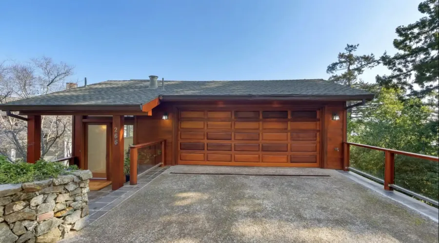 266 Bayview Avenue, Belvedere, California, United States, 5 Bedrooms Bedrooms, ,3.5 BathroomsBathrooms,Residential,For Sale,266 Bayview Avenue,2026479