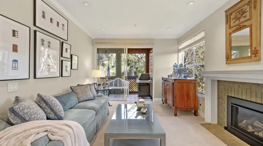 1916 Mar West, Tiburon, California, United States, 2 Bedrooms Bedrooms, ,1 BathroomBathrooms,Residential,For Sale,1916 Mar West,2026480