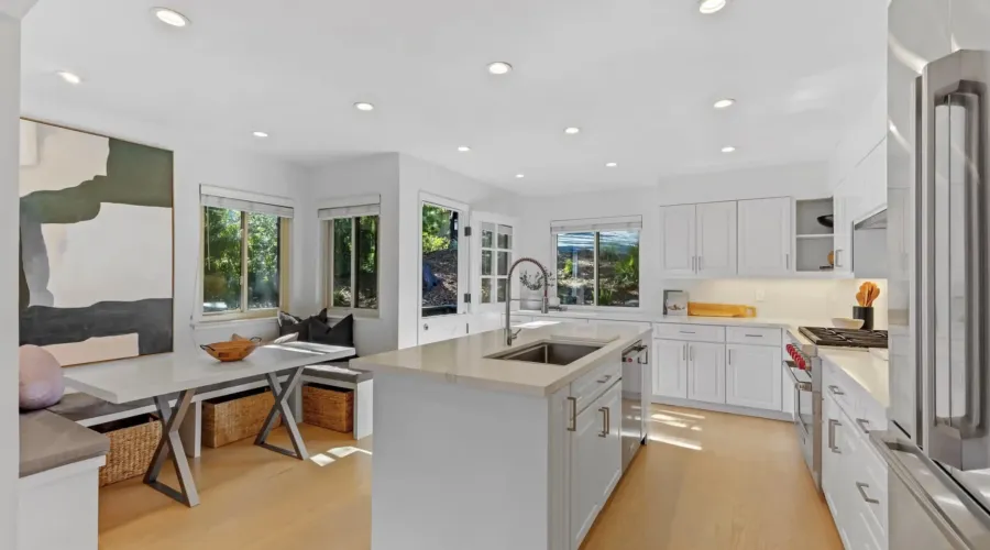 5002 Paradise Drive, Tiburon, California, United States, 4 Bedrooms Bedrooms, ,2 BathroomsBathrooms,Residential,For Sale,5002 Paradise Drive,2026830