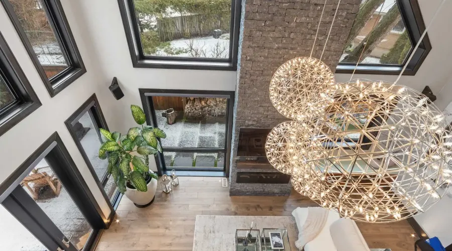 1031 Welwyn Drive, Mississauga, Ontario, L5J 3J2, Canada, 4 Bedrooms Bedrooms, ,5 BathroomsBathrooms,Residential,For Sale,1031 Welwyn Drive,2026832