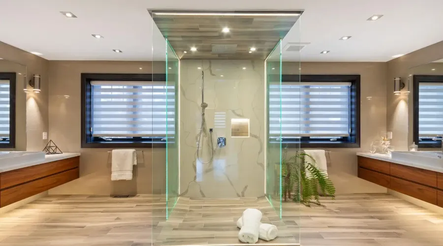 1031 Welwyn Drive, Mississauga, Ontario, L5J 3J2, Canada, 4 Bedrooms Bedrooms, ,5 BathroomsBathrooms,Residential,For Sale,1031 Welwyn Drive,2026832