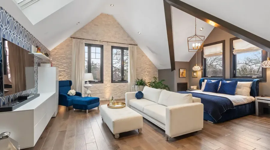 1031 Welwyn Drive, Mississauga, Ontario, L5J 3J2, Canada, 4 Bedrooms Bedrooms, ,5 BathroomsBathrooms,Residential,For Sale,1031 Welwyn Drive,2026832