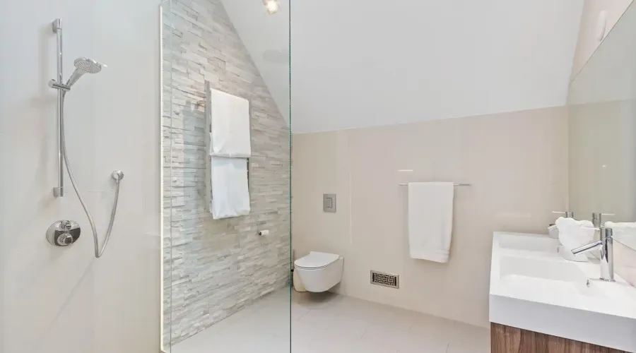 1031 Welwyn Drive, Mississauga, Ontario, L5J 3J2, Canada, 4 Bedrooms Bedrooms, ,5 BathroomsBathrooms,Residential,For Sale,1031 Welwyn Drive,2026832