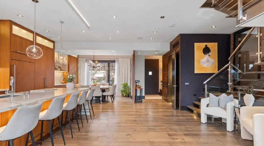 1031 Welwyn Drive, Mississauga, Ontario, L5J 3J2, Canada, 4 Bedrooms Bedrooms, ,5 BathroomsBathrooms,Residential,For Sale,1031 Welwyn Drive,2026832