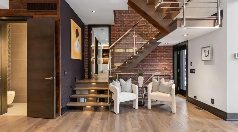 1031 Welwyn Drive, Mississauga, Ontario, L5J 3J2, Canada, 4 Bedrooms Bedrooms, ,5 BathroomsBathrooms,Residential,For Sale,1031 Welwyn Drive,2026832