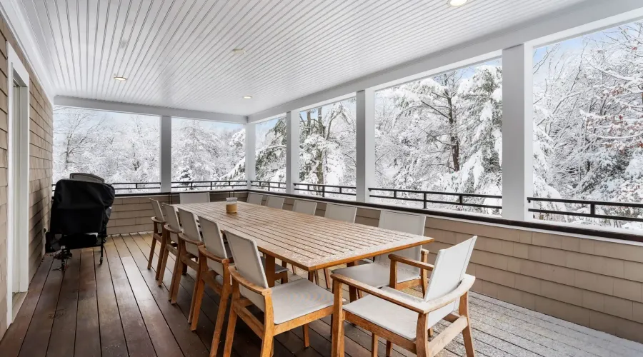 10 Friedenfels Street, Salisbury, Massachusetts, 01952, United States, 4 Bedrooms Bedrooms, 8 Rooms Rooms,3 BathroomsBathrooms,Residential,For Sale,Friedenfels,2027831