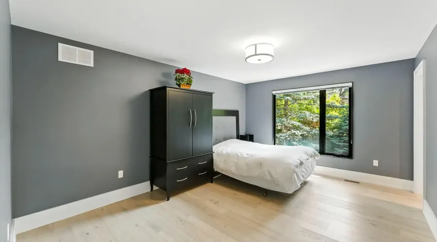 1112 Caldwell Avenue, Mississauga, Ontario, L5H 1Z4, Canada, 4 Bedrooms Bedrooms, ,5 BathroomsBathrooms,Residential,For Sale,1112 Caldwell Avenue,2028646