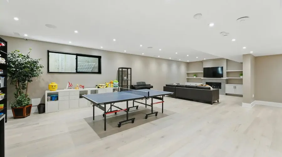 1112 Caldwell Avenue, Mississauga, Ontario, L5H 1Z4, Canada, 4 Bedrooms Bedrooms, ,5 BathroomsBathrooms,Residential,For Sale,1112 Caldwell Avenue,2028646