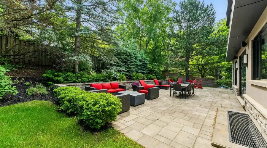 1112 Caldwell Avenue, Mississauga, Ontario, L5H 1Z4, Canada, 4 Bedrooms Bedrooms, ,5 BathroomsBathrooms,Residential,For Sale,1112 Caldwell Avenue,2028646