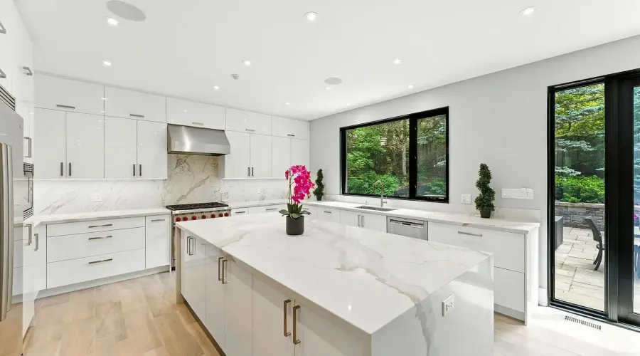 1112 Caldwell Avenue, Mississauga, Ontario, L5H 1Z4, Canada, 4 Bedrooms Bedrooms, ,5 BathroomsBathrooms,Residential,For Sale,1112 Caldwell Avenue,2028646