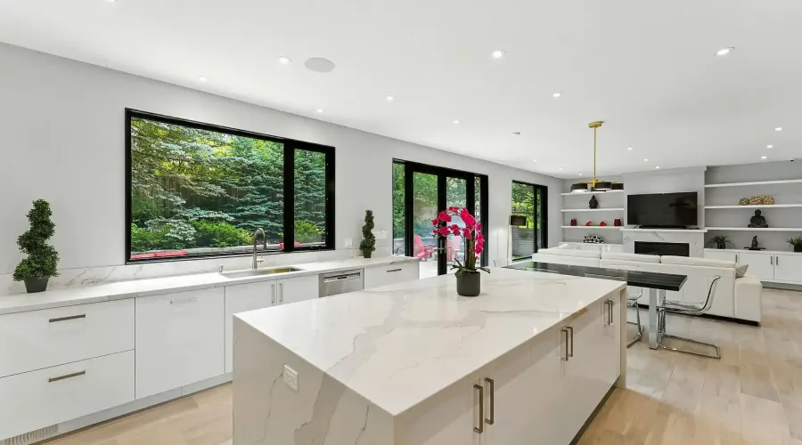 1112 Caldwell Avenue, Mississauga, Ontario, L5H 1Z4, Canada, 4 Bedrooms Bedrooms, ,5 BathroomsBathrooms,Residential,For Sale,1112 Caldwell Avenue,2028646