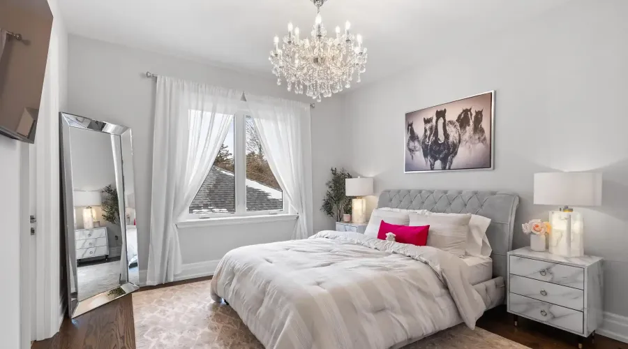 1285 Minnewaska Trail, Mississauga, Ontario, L5G 3S6, Canada, 4 Bedrooms Bedrooms, ,5 BathroomsBathrooms,Residential,For Sale,1285 Minnewaska Trail,2028647