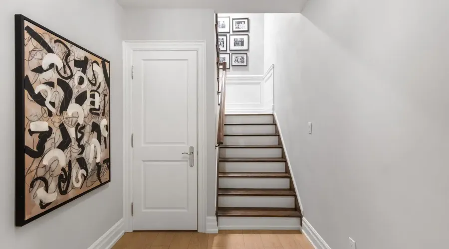 1285 Minnewaska Trail, Mississauga, Ontario, L5G 3S6, Canada, 4 Bedrooms Bedrooms, ,5 BathroomsBathrooms,Residential,For Sale,1285 Minnewaska Trail,2028647