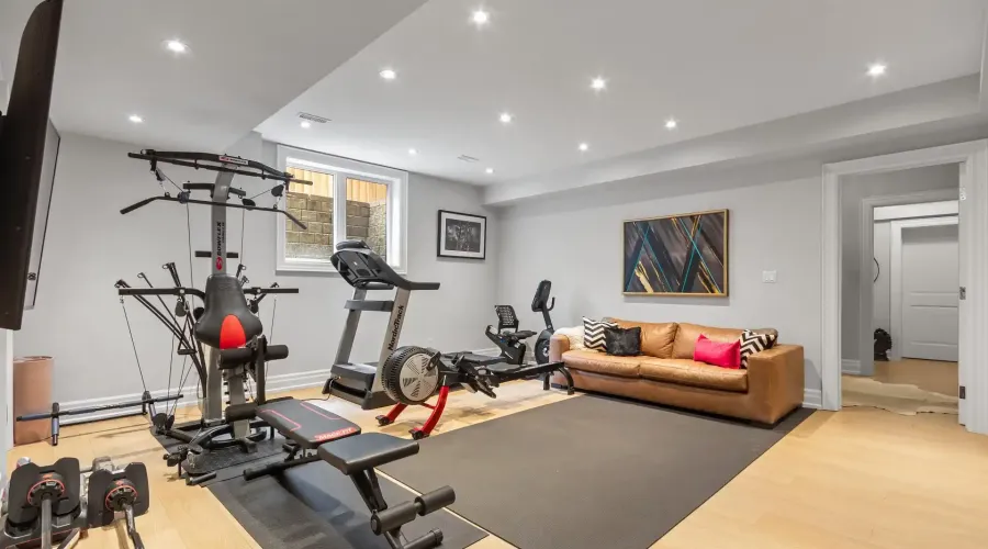 1285 Minnewaska Trail, Mississauga, Ontario, L5G 3S6, Canada, 4 Bedrooms Bedrooms, ,5 BathroomsBathrooms,Residential,For Sale,1285 Minnewaska Trail,2028647