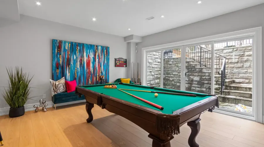 1285 Minnewaska Trail, Mississauga, Ontario, L5G 3S6, Canada, 4 Bedrooms Bedrooms, ,5 BathroomsBathrooms,Residential,For Sale,1285 Minnewaska Trail,2028647