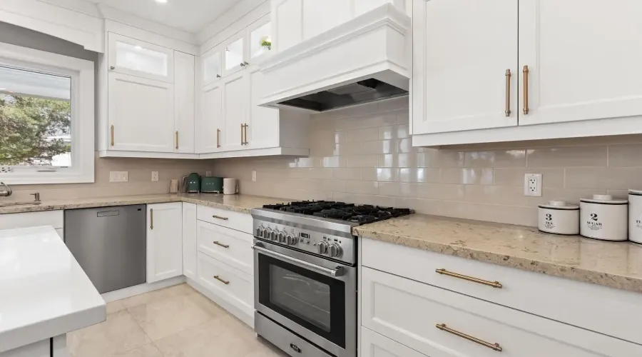 1285 Minnewaska Trail, Mississauga, Ontario, L5G 3S6, Canada, 4 Bedrooms Bedrooms, ,5 BathroomsBathrooms,Residential,For Sale,1285 Minnewaska Trail,2028647