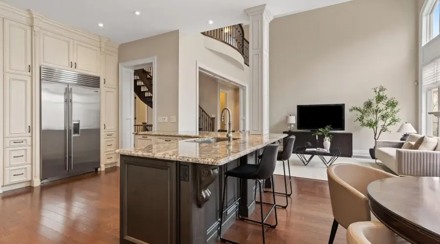 1857 Ivygate Court, Mississauga, Ontario, L5L 0A8, Canada, 4 Bedrooms Bedrooms, ,5 BathroomsBathrooms,Residential,For Sale,1857 Ivygate Court,2030609