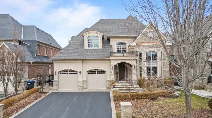 1857 Ivygate Court, Mississauga, Ontario, L5L 0A8, Canada, 4 Bedrooms Bedrooms, ,5 BathroomsBathrooms,Residential,For Sale,1857 Ivygate Court,2030609