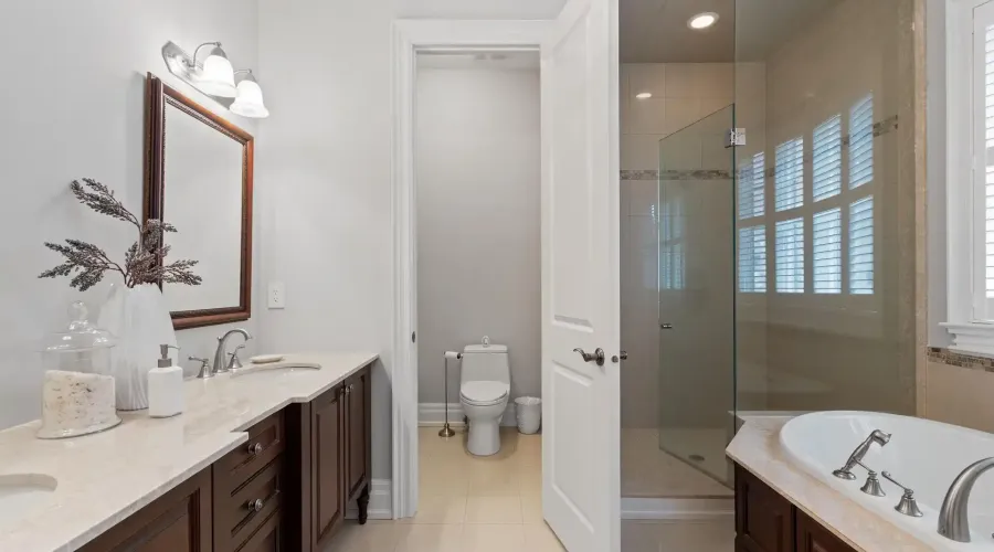 1857 Ivygate Court, Mississauga, Ontario, L5L 0A8, Canada, 4 Bedrooms Bedrooms, ,5 BathroomsBathrooms,Residential,For Sale,1857 Ivygate Court,2030609