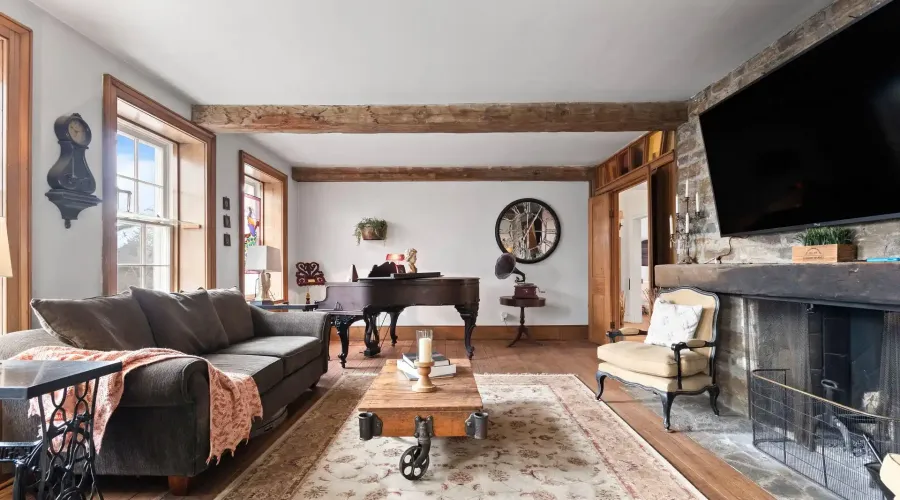 85 Yorkleigh Avenue, Toronto, Ontario, M9P 1Y3, Canada, 3 Bedrooms Bedrooms, ,3 BathroomsBathrooms,Residential,For Sale,85 Yorkleigh Avenue,2030610