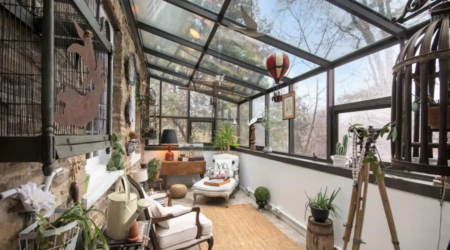 85 Yorkleigh Avenue, Toronto, Ontario, M9P 1Y3, Canada, 3 Bedrooms Bedrooms, ,3 BathroomsBathrooms,Residential,For Sale,85 Yorkleigh Avenue,2030610