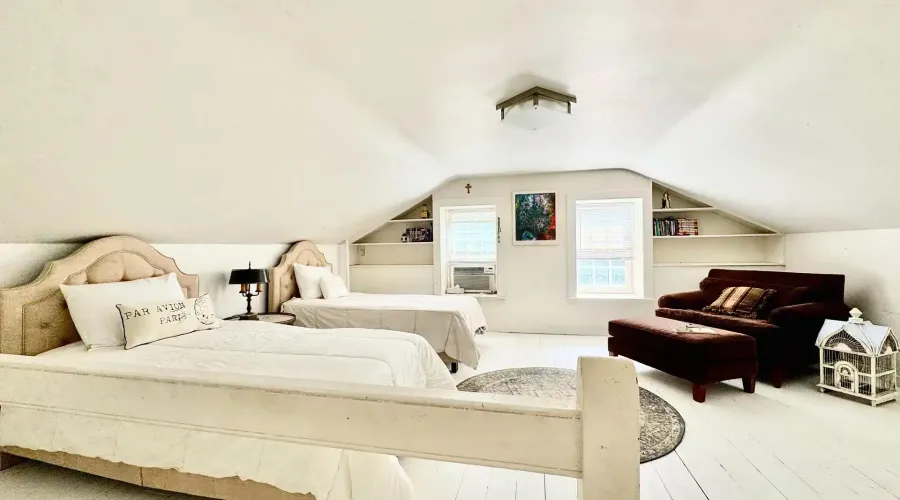 85 Yorkleigh Avenue, Toronto, Ontario, M9P 1Y3, Canada, 3 Bedrooms Bedrooms, ,3 BathroomsBathrooms,Residential,For Sale,85 Yorkleigh Avenue,2030610