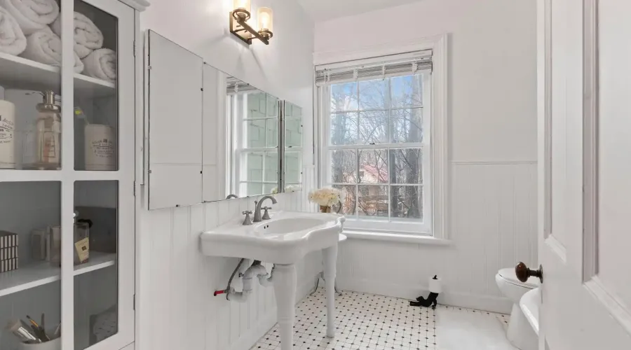 85 Yorkleigh Avenue, Toronto, Ontario, M9P 1Y3, Canada, 3 Bedrooms Bedrooms, ,3 BathroomsBathrooms,Residential,For Sale,85 Yorkleigh Avenue,2030610