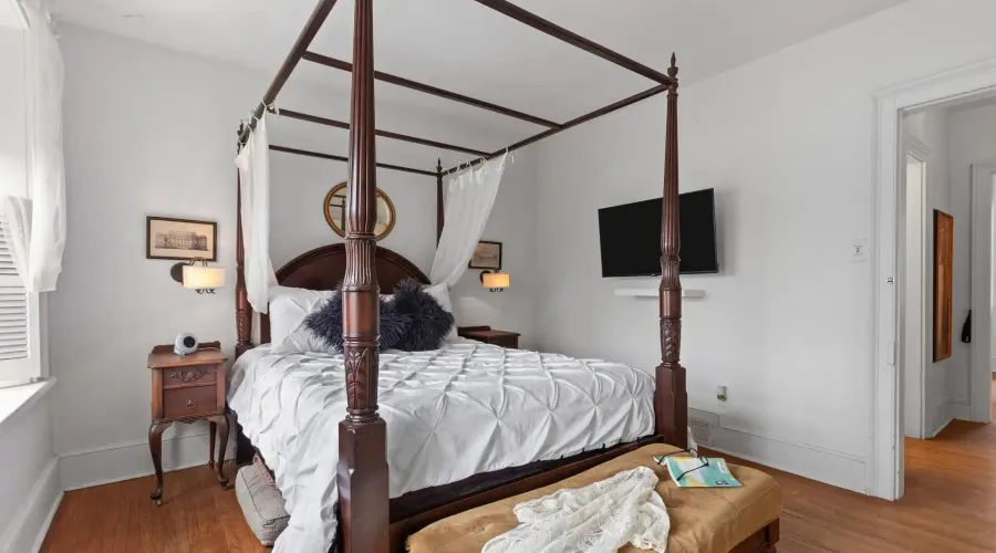 85 Yorkleigh Avenue, Toronto, Ontario, M9P 1Y3, Canada, 3 Bedrooms Bedrooms, ,3 BathroomsBathrooms,Residential,For Sale,85 Yorkleigh Avenue,2030610