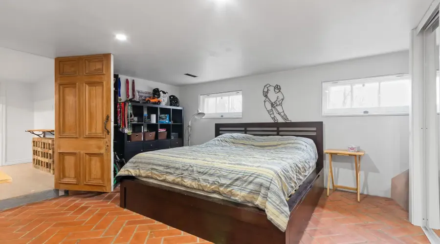 85 Yorkleigh Avenue, Toronto, Ontario, M9P 1Y3, Canada, 3 Bedrooms Bedrooms, ,3 BathroomsBathrooms,Residential,For Sale,85 Yorkleigh Avenue,2030610