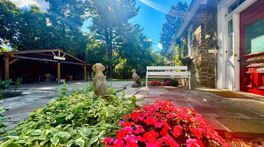 85 Yorkleigh Avenue, Toronto, Ontario, M9P 1Y3, Canada, 3 Bedrooms Bedrooms, ,3 BathroomsBathrooms,Residential,For Sale,85 Yorkleigh Avenue,2030610