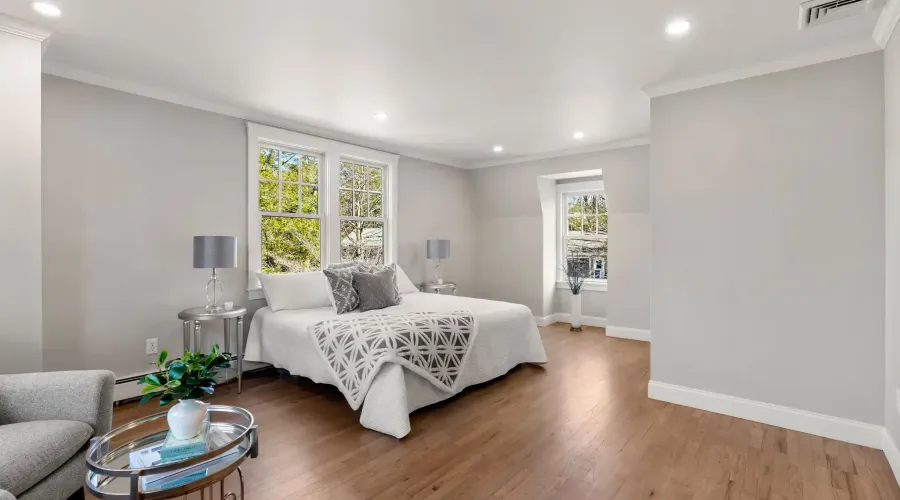 11 Woodholm Road, Manchester, Massachusetts, 01944, United States, 5 Bedrooms Bedrooms, 10 Rooms Rooms,3 BathroomsBathrooms,Residential,For Sale,Woodholm,2031800