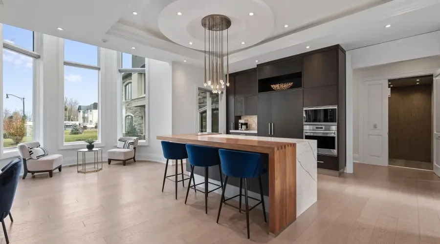 4 Saint Lukes Court, Brampton, Ontario, L6P 1K9, Canada, 6 Bedrooms Bedrooms, ,9 BathroomsBathrooms,Residential,For Sale,4 Saint Lukes Court,2031801