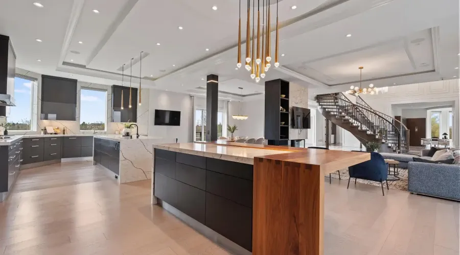 4 Saint Lukes Court, Brampton, Ontario, L6P 1K9, Canada, 6 Bedrooms Bedrooms, ,9 BathroomsBathrooms,Residential,For Sale,4 Saint Lukes Court,2031801