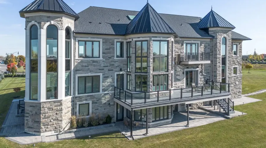 4 Saint Lukes Court, Brampton, Ontario, L6P 1K9, Canada, 6 Bedrooms Bedrooms, ,9 BathroomsBathrooms,Residential,For Sale,4 Saint Lukes Court,2031801