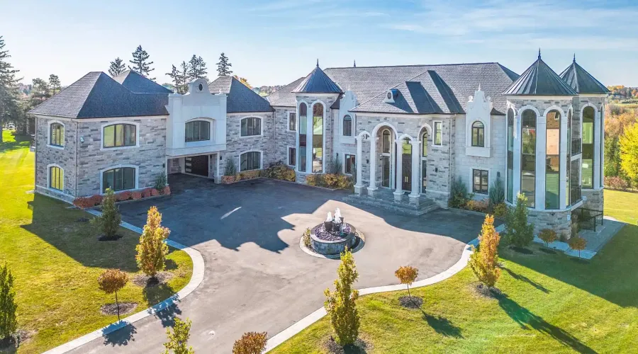 4 Saint Lukes Court, Brampton, Ontario, L6P 1K9, Canada, 6 Bedrooms Bedrooms, ,9 BathroomsBathrooms,Residential,For Sale,4 Saint Lukes Court,2031801