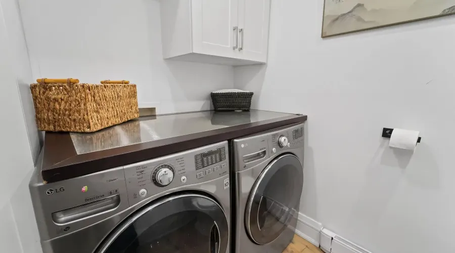 2814 Forks Of The Credit Road, Caledon, Ontario, L7K 2H5, Canada, 4 Bedrooms Bedrooms, ,6 BathroomsBathrooms,Residential,For Sale,2814 Forks Of The Credit Road,2034036